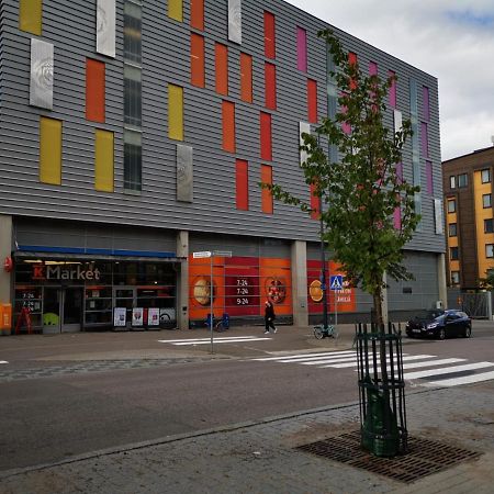 Appartement Ruby Studio 5Min To Vantaa Airport And 20Min To Helsinki Center Extérieur photo