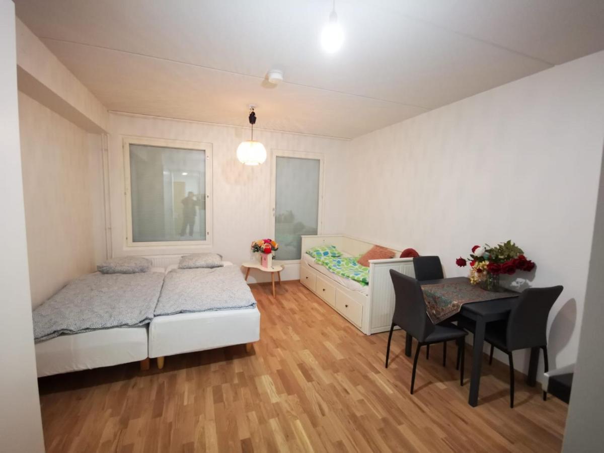 Appartement Ruby Studio 5Min To Vantaa Airport And 20Min To Helsinki Center Extérieur photo